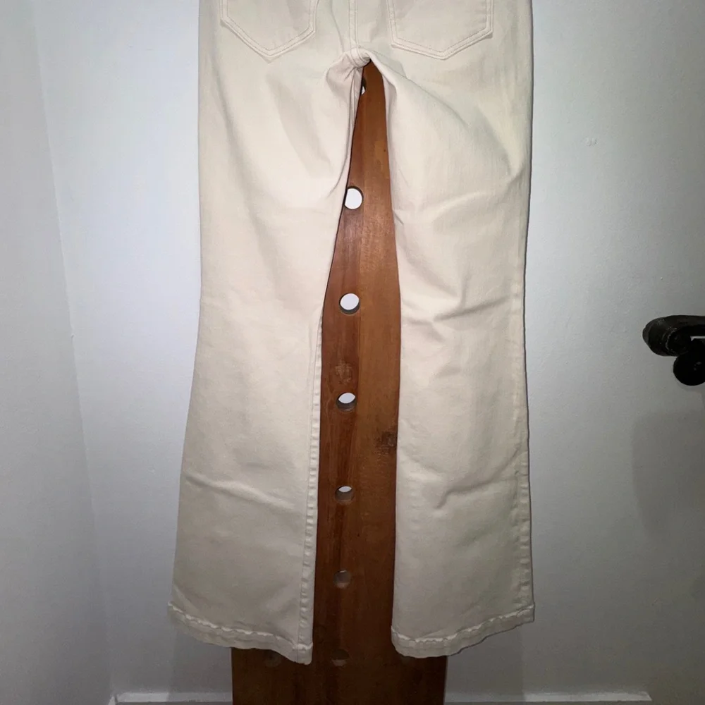 Veronica Beard Beverly High Rise Cream Patch Pocket Jeans - Picture 9 of 11